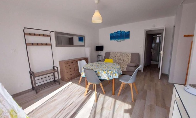 Marseillan Plage Apartamento | Appartement lumineux 4-6 pers avec terrasse, parking et cuisine équipée à Marseillan - FR-1-326-502