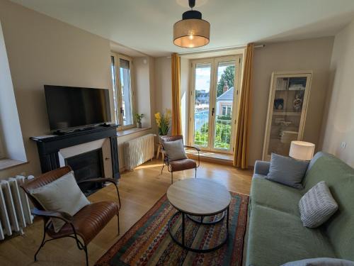 Montargis Apartamento | Appartement lumineux au cœur de Montargis avec vue sur le canal - FR-1-590-585