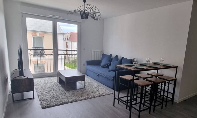 Chelles Apartamento | Appartement Lumineux Proche Paris