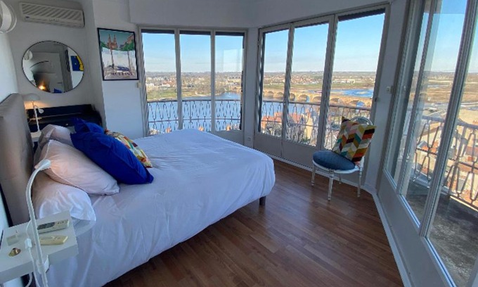 Moulins Apartamento | Appartement panoramique au centre de Moulins avec terrasse, 2 chambres, et équipements modernes - FR-1-489-412