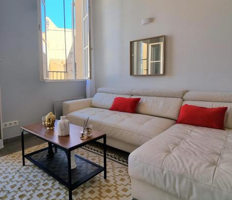 Quartier du Panier Apartamento | Appartement T3 Duplex sous les Toits de Marseille Panier Vieux Port