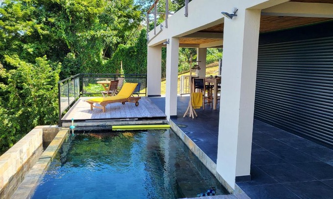 Tartane Apartamento | Appartement vue mer avec piscine privée à La Trinité, 98m²