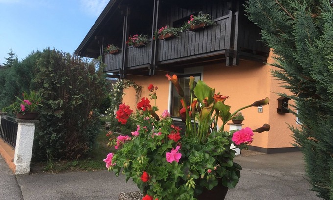 Grabenstatt Apartamento | Appartment Gabi - 100 qm, für bis zu 4 Pers. 2 Schlafzi, 2 Bäder