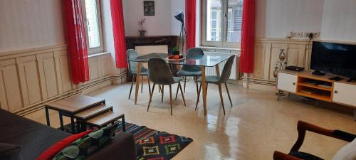 Thiers Apartamento | Apparts Coeur Historique de Thiers - Tarifs dégressifs - Idéal PROS