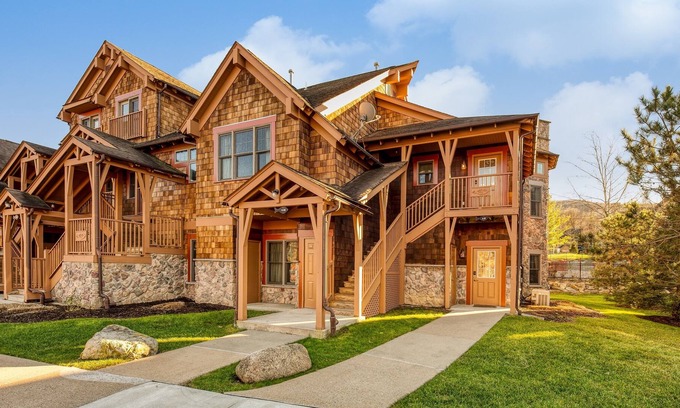 Sussex Condominio | Apple Acres Across Mountain Creek, Relaxing, Biking, Hiking