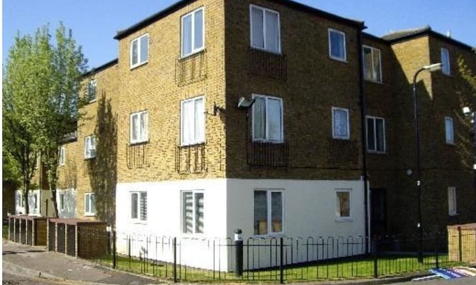 Harlington Hotel | Apple House Guesthouse Heathrow Airport