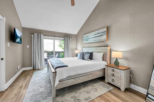 April Sound Casa | April Cove