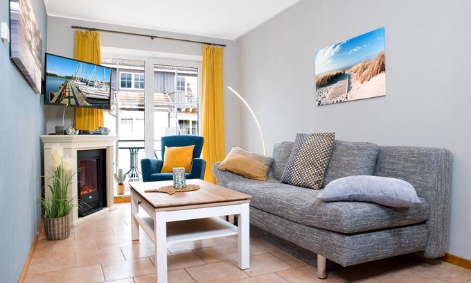 Gollwitz Apartamento | Apt. LEUCHTTURMBLICK - Cozy living just 400 meters from the natural beach.