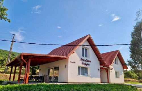 Kisgyor Apartamento | Arany Sarok Vendégház