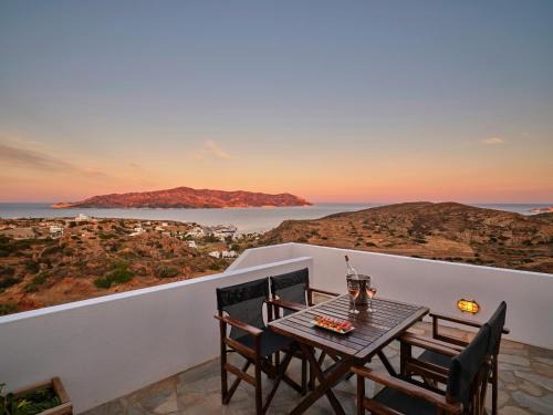 Psathi Casa | Aria Kimolos Residence