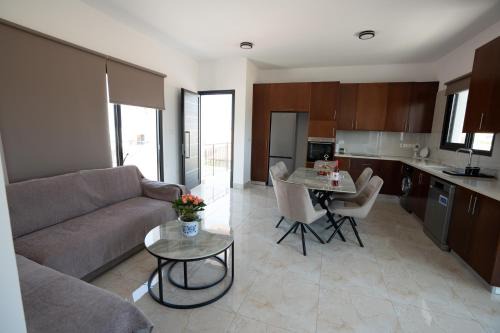 Paphos Apartamento | ARMA CIELO III, 2-bed Cosy Flat