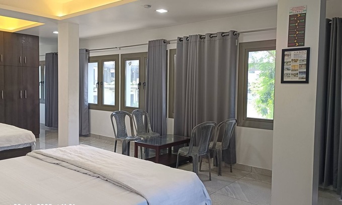 Kalamassery Hotel | Aroma Serviced Villa