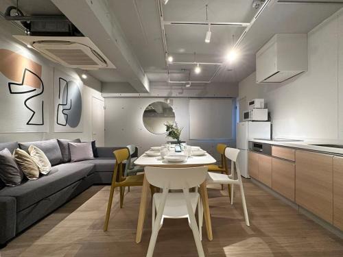 Hiroshima City Centre Apartamento | Art Bldg by b hotel - Stylish Apartment Very Good Location