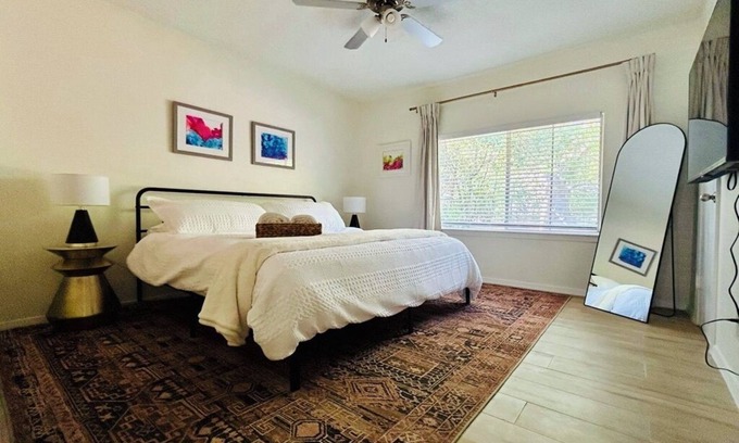 Sweetbriar Casa | Art House in South Austin