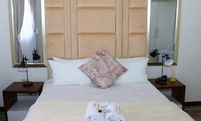 Dundee Casa | Arusha Lodge