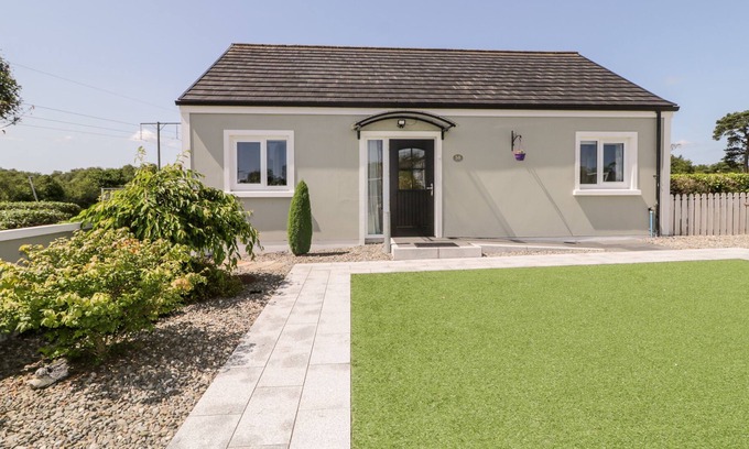 Omagh Cabina | ARVALEE COTTAGE, pet friendly, character holiday cottage in Omagh