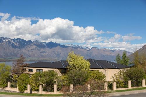 Fernhill Casa | Aspen Grove Villas