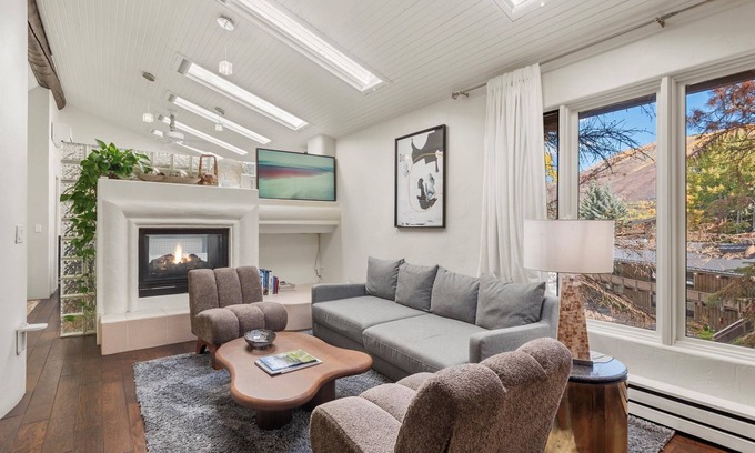 Aspen Condominio | Aspen Stash Pad Steps From The Slopes