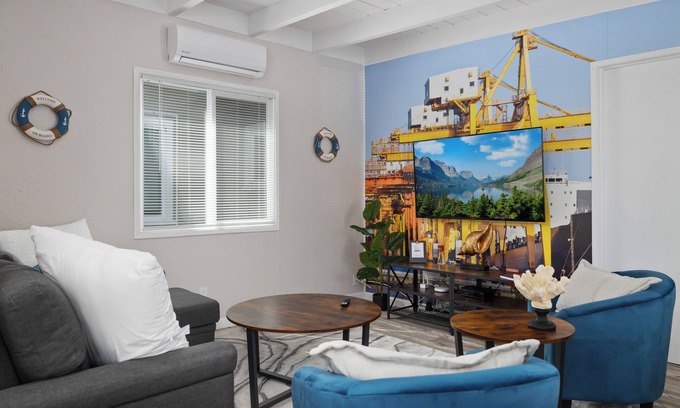 North Long Beach Casa | ★ASTONISHING HARBOR 1B1B THEMED HOUSE★