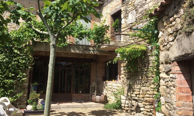 Saint-Christol-Les-Ales Casa | "En casa" Encantadora masía de Cévennes a los pies de las Cévennes.