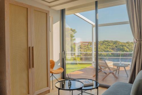 Vouliagmeni Apartamento | Athens Riviera Suite