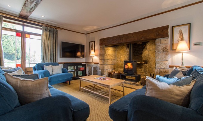 Ilminster Otro | Atherstone Farmhouse - casa de campo con techo de paja con capacidad para 14 personas en 6 habitaciones