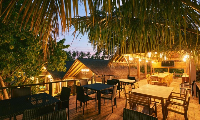 Dhigurah Hotel | Atollkey