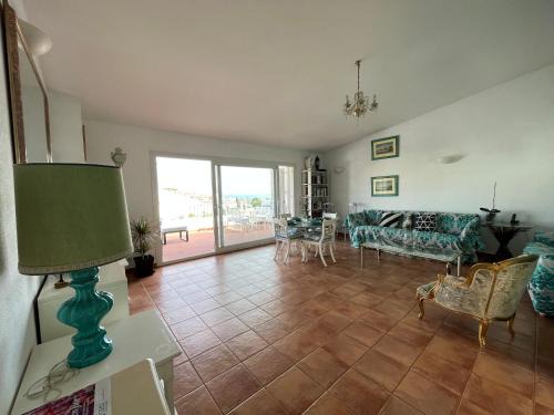Cadaqués Apartamento | Attic in Cadaques , With Parking