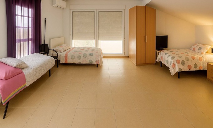 Rosas Chalet De Esquí | Habitación Buhardilla Baño Privado Jacuzzi