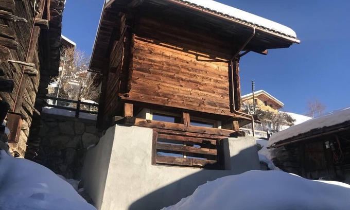 Mase Casa | ÁTICO VALAISANO TÍPICO