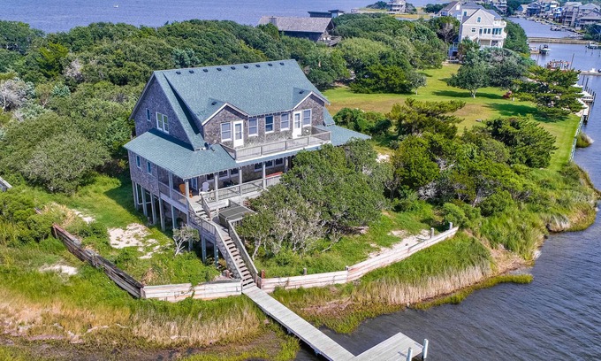 Brigands' Bay Casa | Attractive sound-front house w/private washer/dryer, WiFi, central AC, balcony