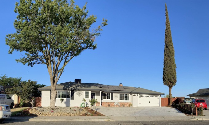 Atwater Casa | Atwater 4BR home - near town center with 6beds