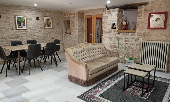 Cremps Cabaña | Casa rural "Padirac", casa rural atípica para 2/4 personas con piscina