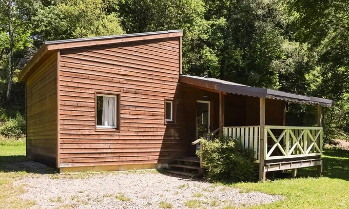 Correze Chalet De Esquí | Au Bois de Calais *** - Chalet Mushroom : 3 bedrooms, TV, 7 people