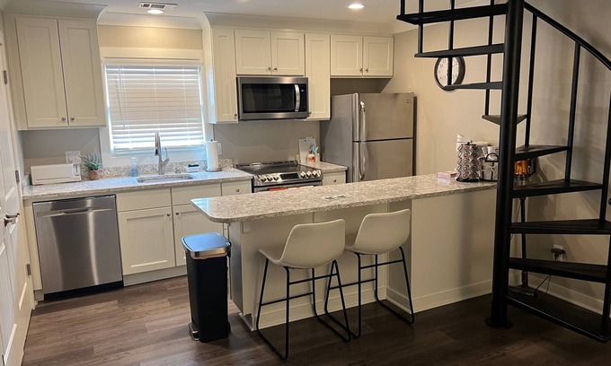 Auburn - Opelika Condominio | Auburn Game Day Condo 2-Blocks From Jordan Hare