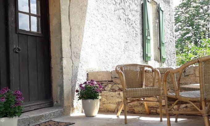 Lacapelle-Cabanac Casa | Auténtica cabaña rodeada de naturaleza con piscina privada.