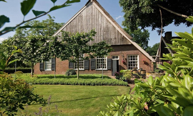 Municipality of Wierden Casa | Authentic haystack in Wierden with a terrace