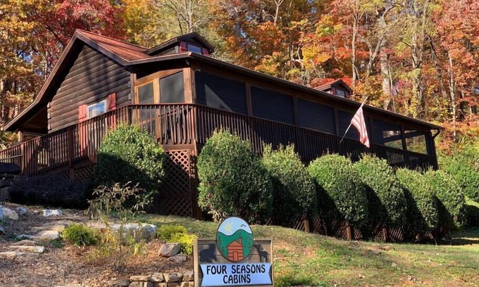 Lake Lure Cabina | Autumn Splendor Cabin walk Chimney Rock/Lake Lure