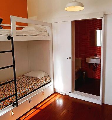 Aveiro Hostal | Aveiro Rossio Hostel