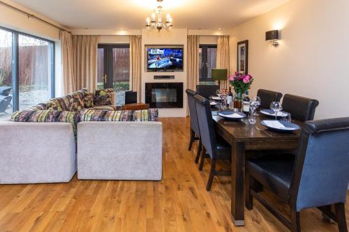 Killarney Casa | Avenue 10