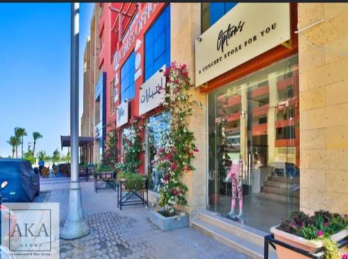 Al Mamsha El Seyahi Hotel | Avenue Alhambra princess resort