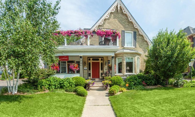 Stratford Cama Y Desayuno | Avery House B&B