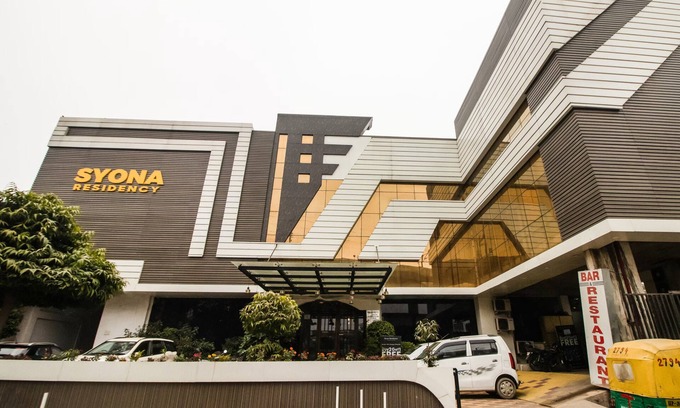 Charbagh Hotel | Avexia Premiere Syona Residency