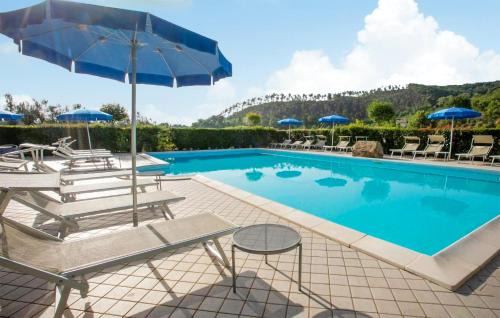 Monteluiano Apartamento | Awesome Apartment In Gubbio With Wifi