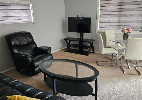 Arbour Lake Casa | Awesome Guest Suite