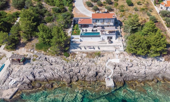 Blato Casa | Bonita casa de 3 dormitorios en Karbuni