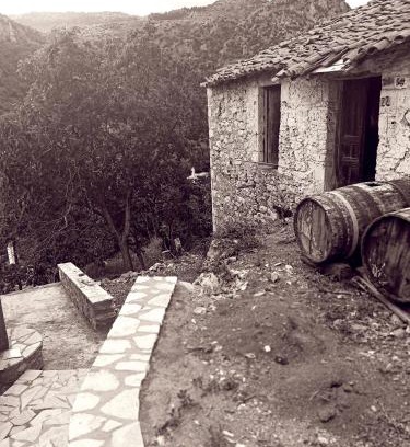 Dimitsana Casa | Awesomnest