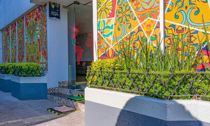 Barrio Doctores Hotel | Ayenda Frida Costa Azul