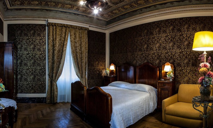 Carrara Casa | B&B La bottega d'Arte