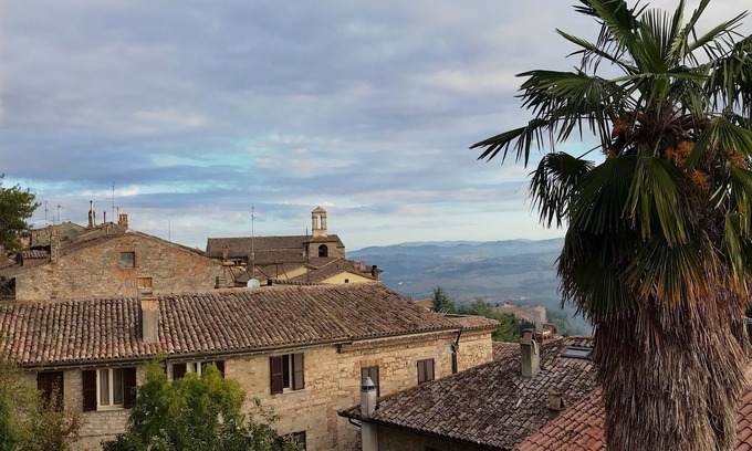 Todi Cama Y Desayuno | B&B Residenza Teatro Antico